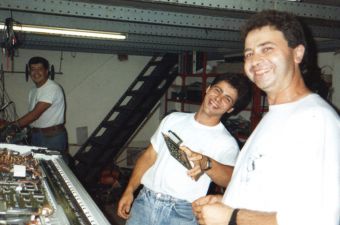 Juanjo, RenÃ© y RamÃ³n en el taller (1991)