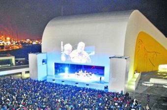 InauguraciÃ³n del Centro Niemeyer con Woody Allen